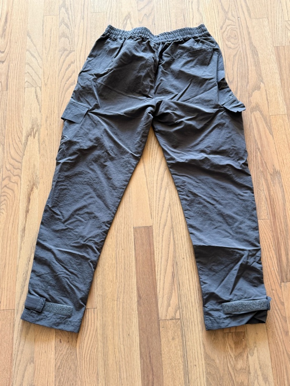 Hidden NY tech cargo pants - Picture 2 of 3